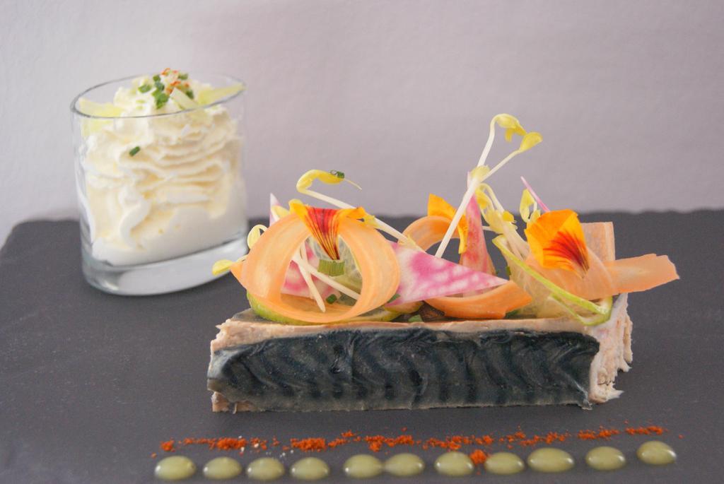 Logis Hotel Restaurant Des Voyageurs Tarnac Exteriér fotografie